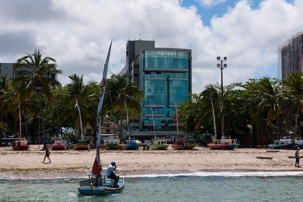 Best Western Premier Maceio Eksteriør billede The headquarters of the Central Bank of Comoros in Moroni